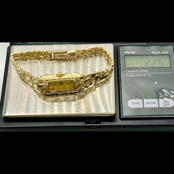 10k Gold Geneve Nugget Watch - Picture 15 of 15